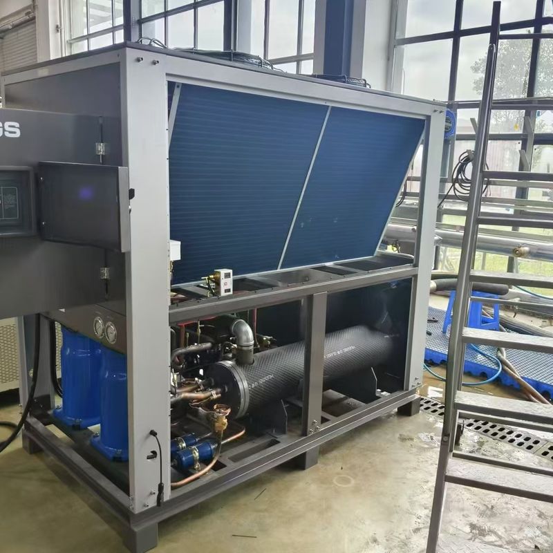 アンジェス 20トンの実験室冷却機,水出口12Cで61kwの高冷却容量