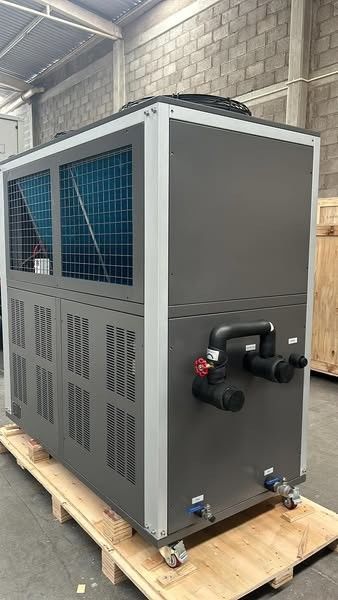 8HP 空冷チラー スクロールコンプレッサーと冷媒による快適な冷却