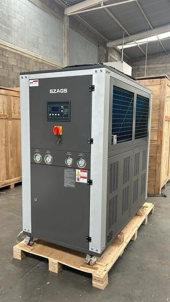 25RT 高効率の省エネ産業用冷却機 輸入コンプレッサー インテリジェントPID温度制御ラボ/半導体/レーザー 多産業適応 空気冷却循環システム
