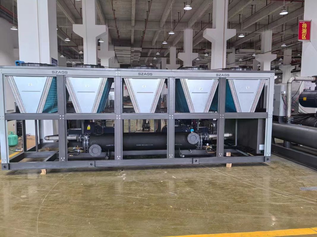 150HP 空気冷却スクリューコンプレッサー チラー 産業用化学冷却機 150 トン PVCプロファイルの挤出ラインのための空気冷却機